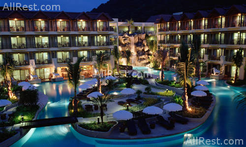 Merlin Beach Resort 